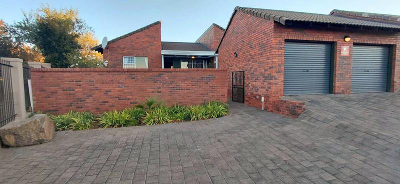 3 Bedroom Property for Sale in Pentagon Park Free State
